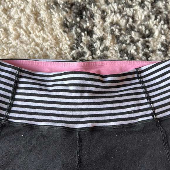 SOLD Lululemon split hem cropped flare leggings - Picture 4 of 7